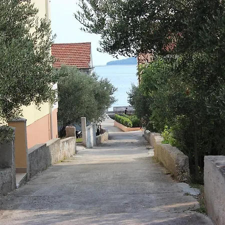 Jasenka Brodarica (Sibenik-Knin)