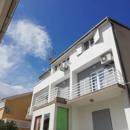 Jasenka * Brodarica (Sibenik-Knin)