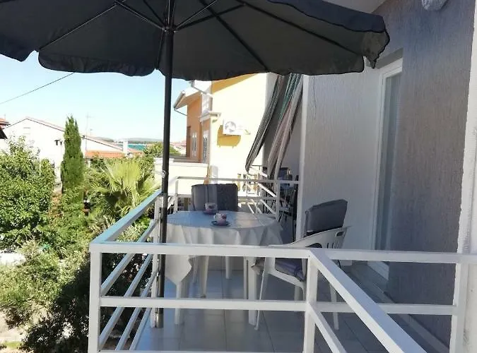 Jasenka * Brodarica (Sibenik-Knin)